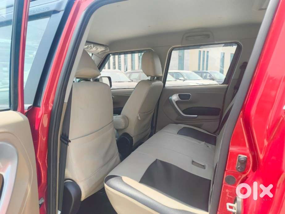 Mahindra Tuv 300 T10, 2018, Diesel