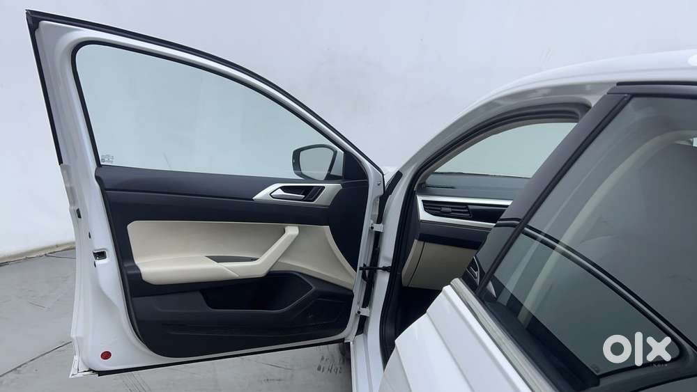 Volkswagen Virtus 1.0 Topline Tsi At, 2023, Petrol