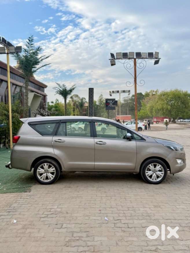 Toyota Innova Crysta [2020-ongoing] 2.4 Zx 7 Str, 2021, Diesel