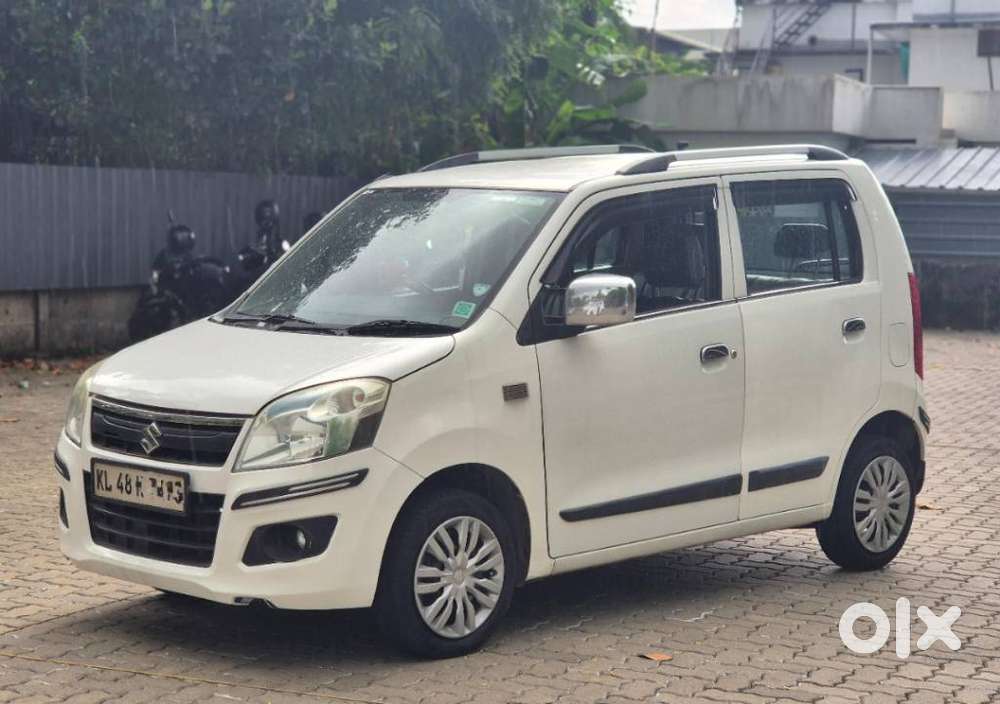 Maruti Suzuki Wagon R 1.0 Vxi Amt, 2017, Petrol