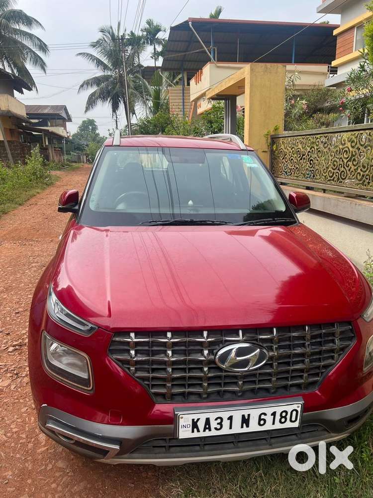 Hyundai Venue Petrol 2020