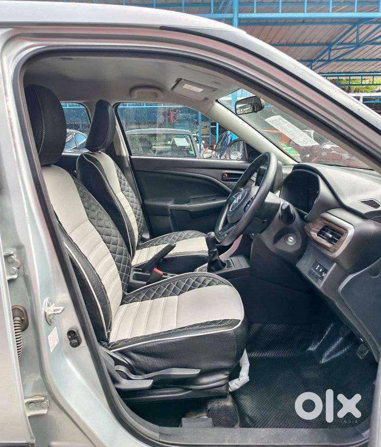 Maruti Suzuki Brezza 1.5 Vxi Smart Hybrid, 2024, Petrol