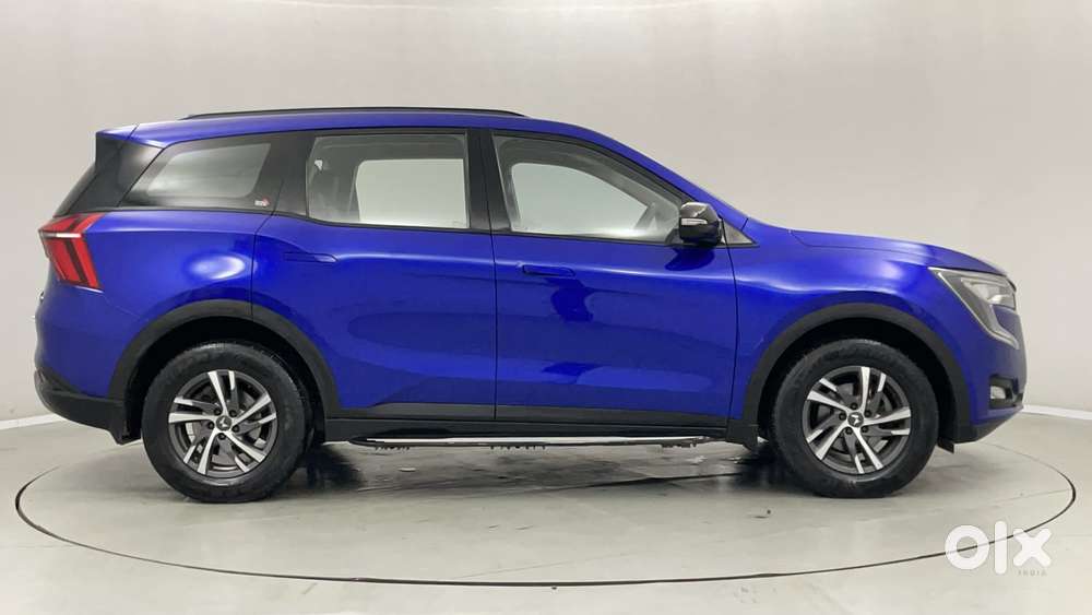 Mahindra Xuv700 2.0 Ax 5 Petrol Mt 7 Str, 2021, Petrol