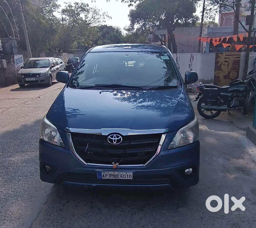 Toyota Innova 2014 Diesel 110000 Km Driven