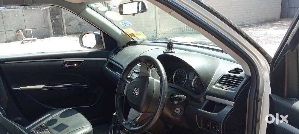 Maruti Suzuki Swift Vxi + Manual, 2015, Petrol
