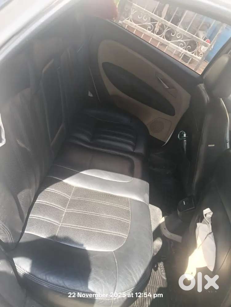 Fiat Linea  2011