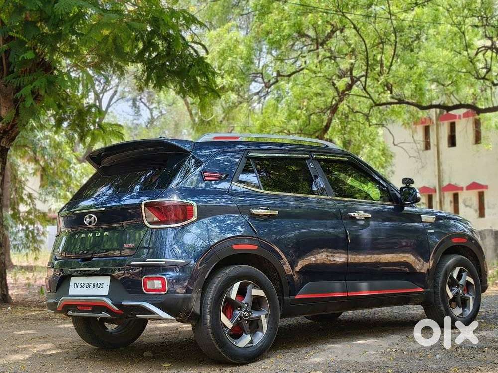 Hyundai Venue 1.0 Sx (o) Turbo Dct, 2022, Petrol