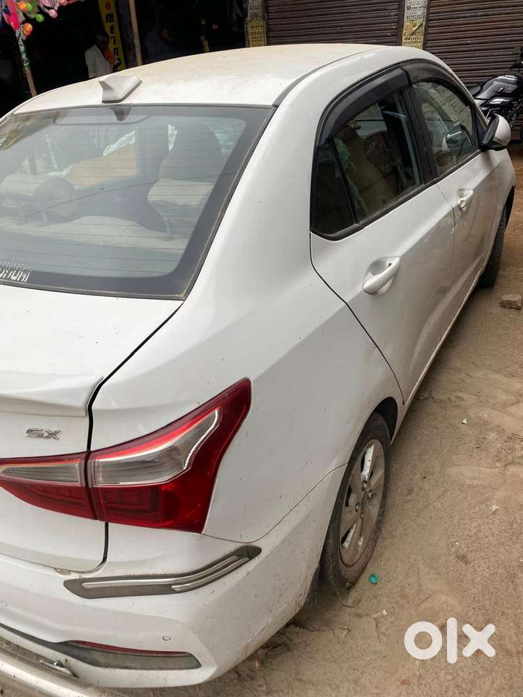 Top Model Hyundai Xcent Diesel 2018 White