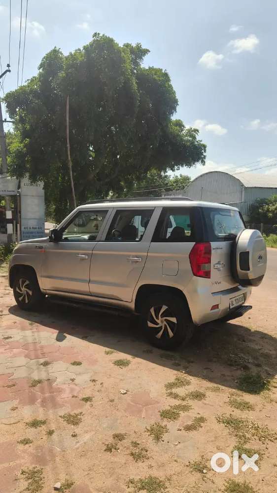 Mahindra Tuv 300 2017 Diesel Plus - Dl Registered
