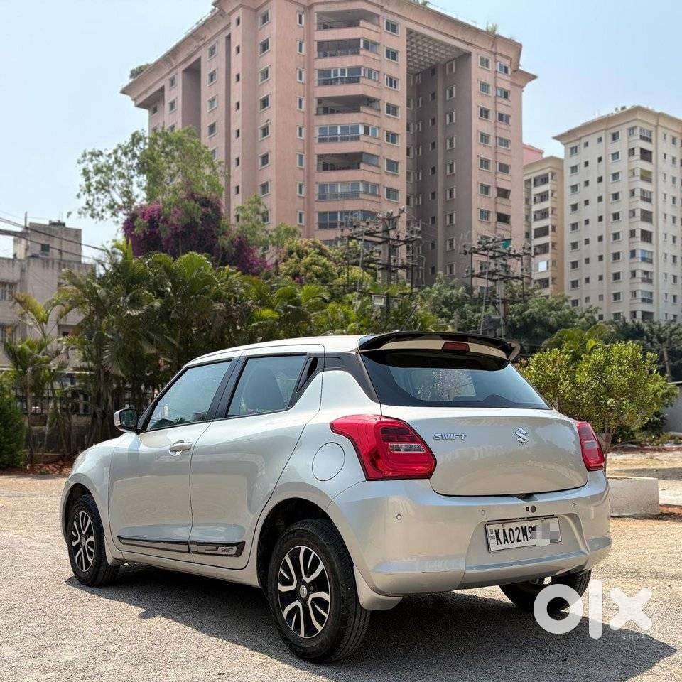 Maruti Suzuki Swift Vxi + Manual, 2022, Petrol