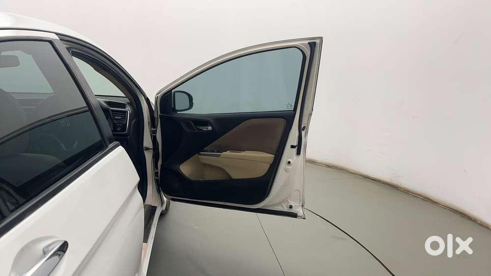 Honda City I-vtec S, 2015, Petrol