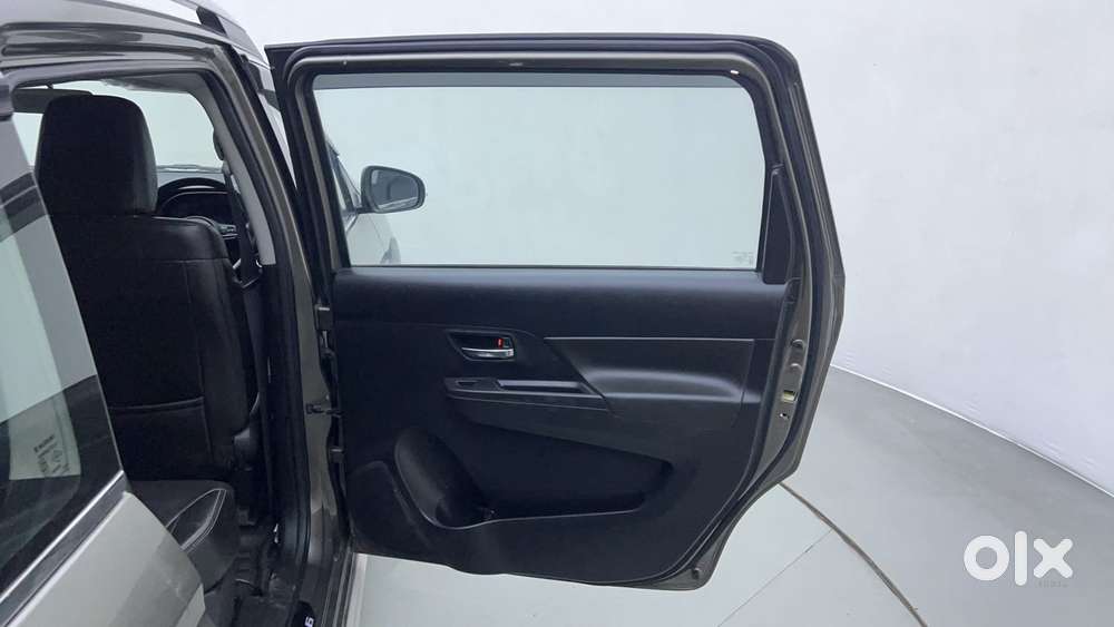 Maruti Suzuki Xl6 1.5 Alpha At, 2021, Petrol