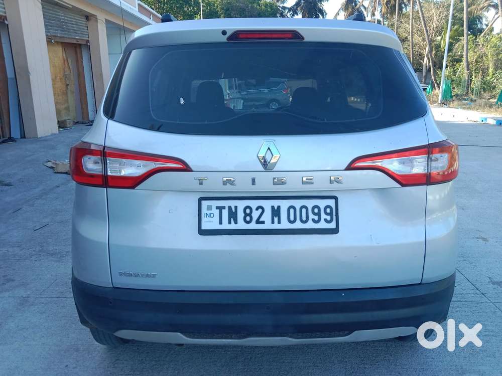 Renault Triber Rxt, 2023, Petrol