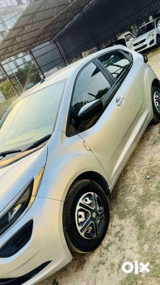 Tata Altroz Xe 1.2 Petrol 2020 &ndash; First Owner, Ghaziabad