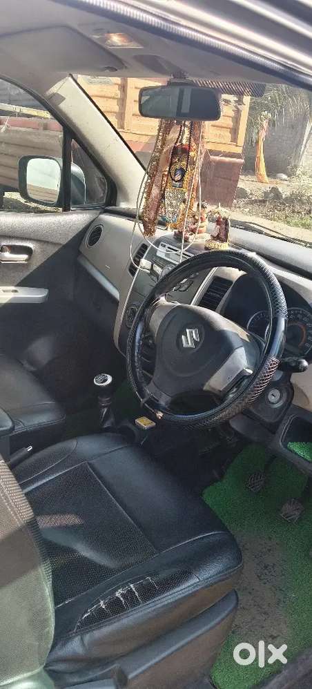 गुड कंडीशन सीएनजी वैगनआर गाडीत कोणतेही काम नाही टायर 80%आहेत