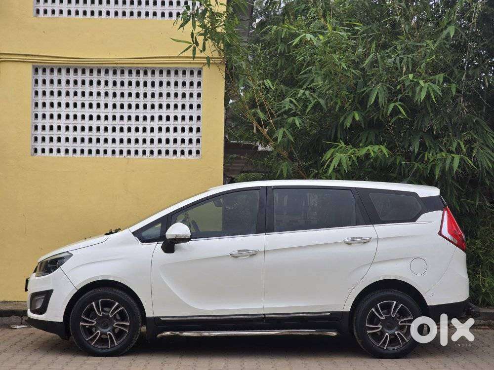 Mahindra Marazzo M8, 2019, Diesel
