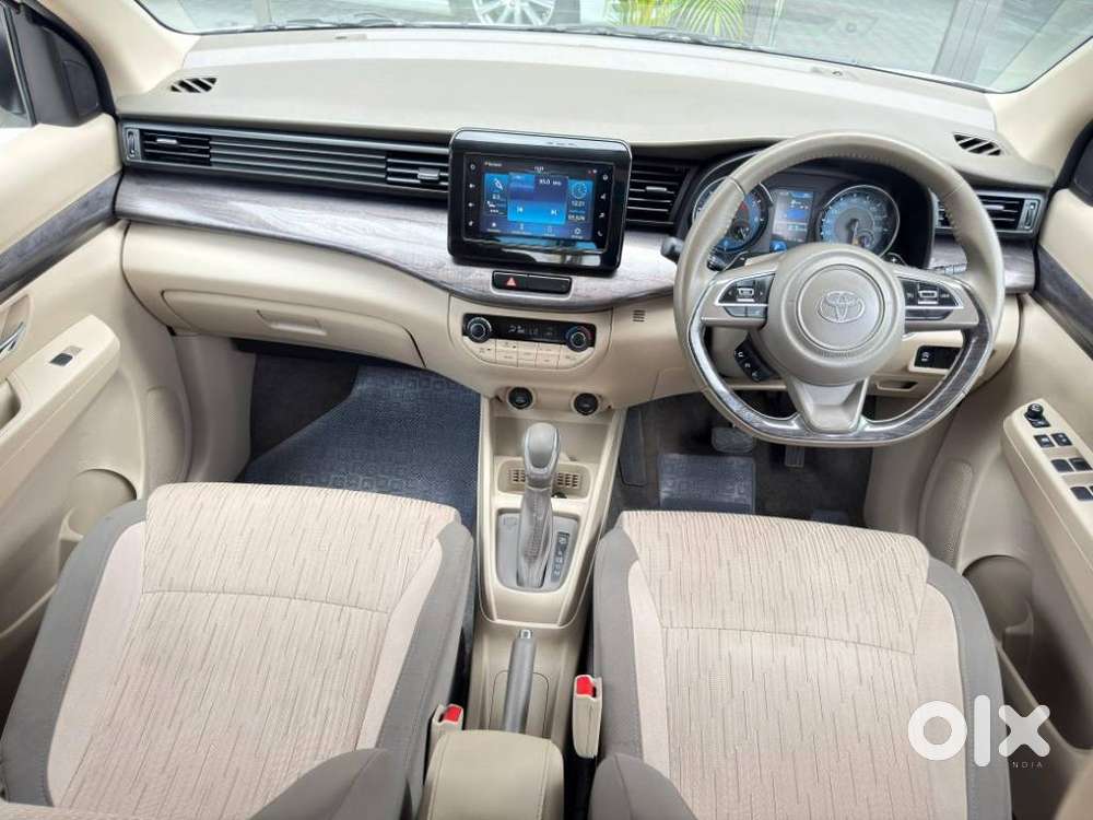 Toyota Rumion V At, 2023, Petrol