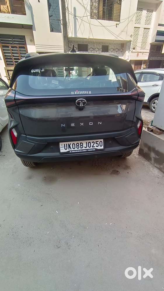 Tata Nexon Pure +