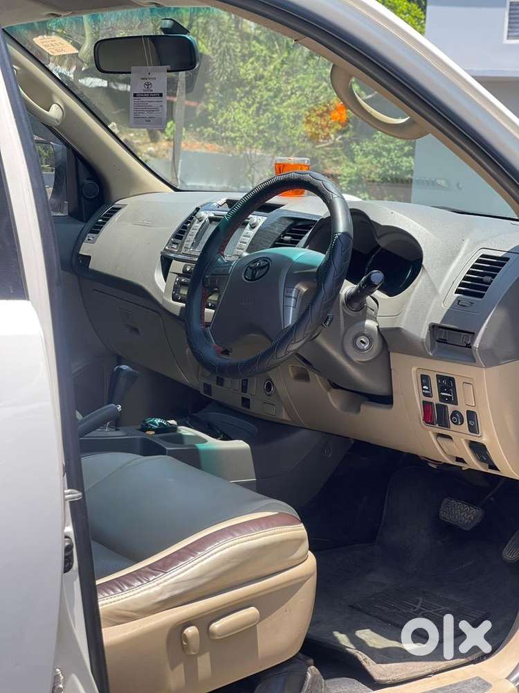 Toyota Fortuner 2013 Dec Diesel Well Maintained