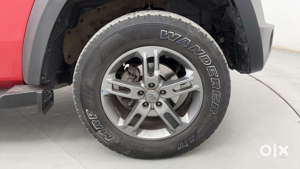 Mahindra Thar Lx Hard Top Petrol At Rwd, 2022, Petrol