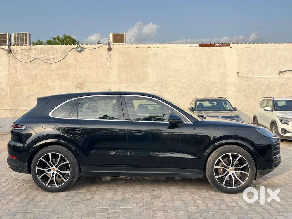 Porsche Cayenne Platinum Edition, 2023, Petrol