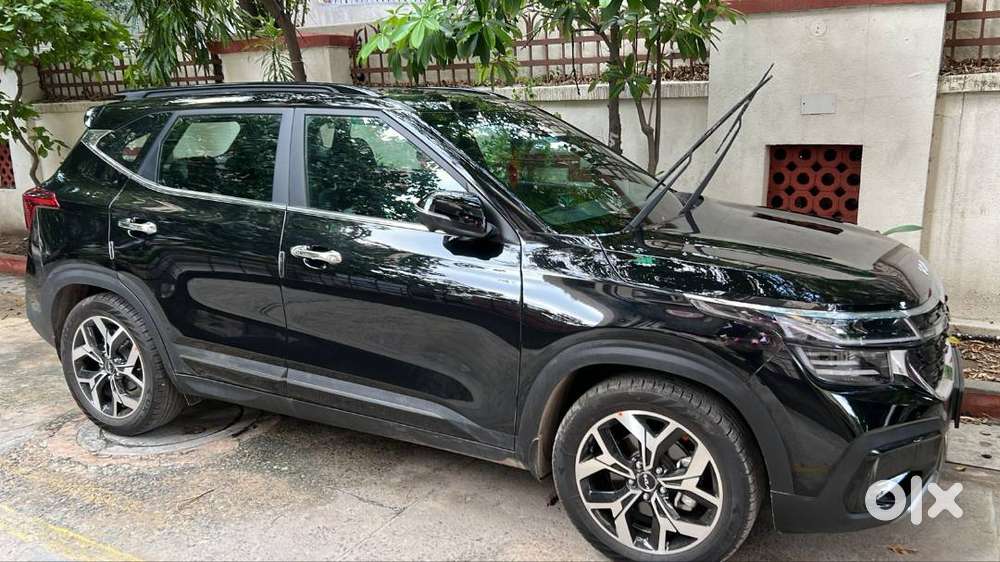 Kia Seltos With Adas & Sunroof