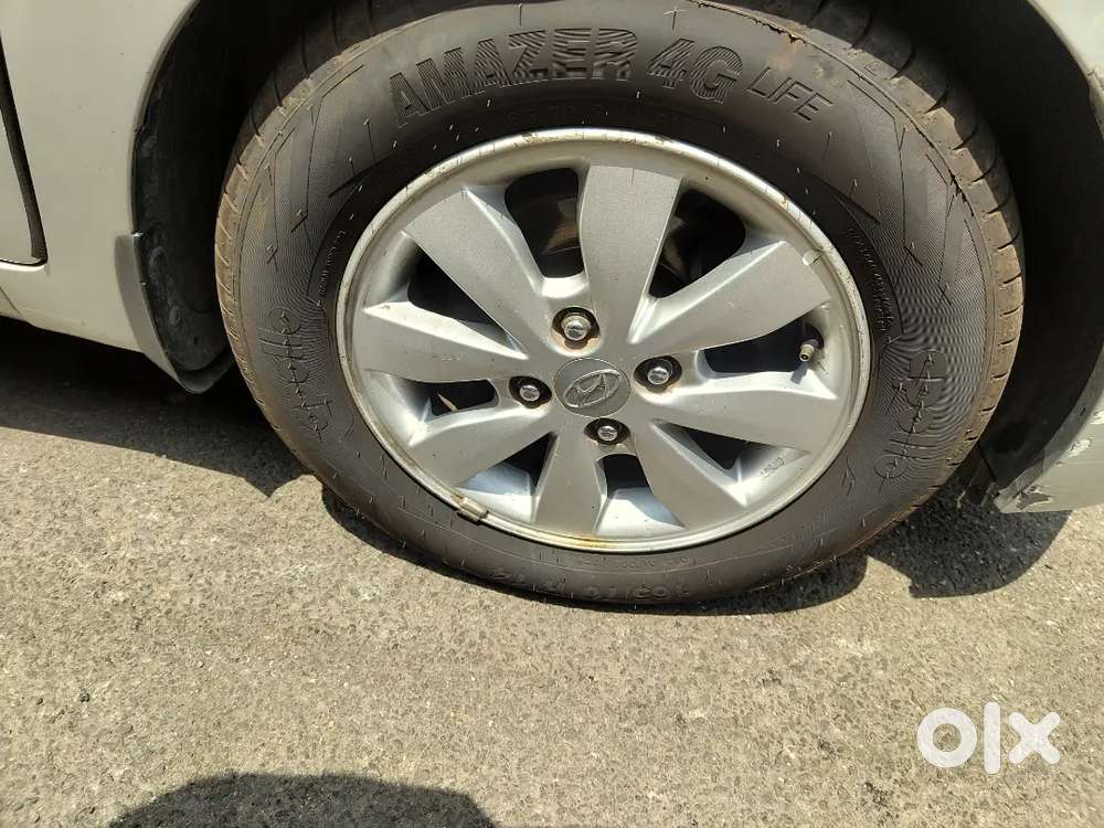 Hyundai Xcent 2014 Petrol 82000 Km Driven