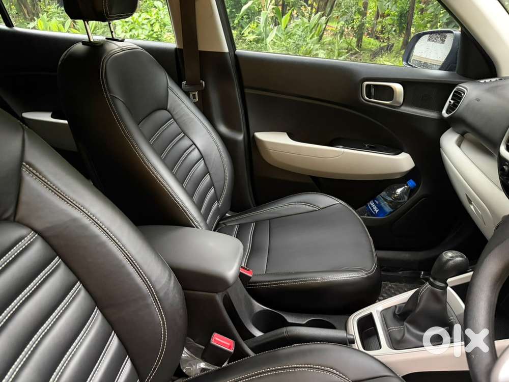 Hyundai Venue S Petrol 2023