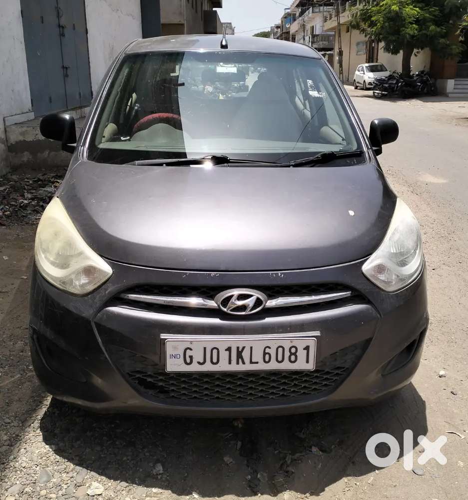 Hyundai I10 2011 Cng & Petrol Well Maintained