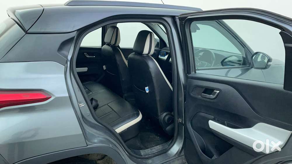 Tata Punch 1.2 Revotron Creative Dual Tone, 2022, Petrol