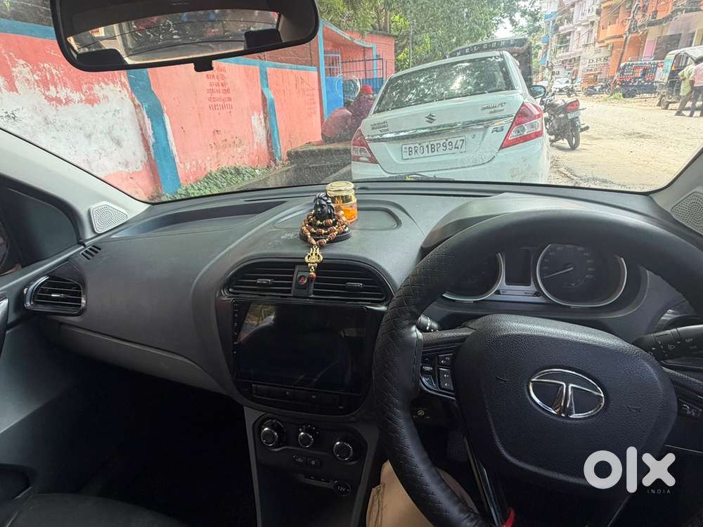 2018 Tata Tigor  Out Fit Cng With Rc Card Maintain