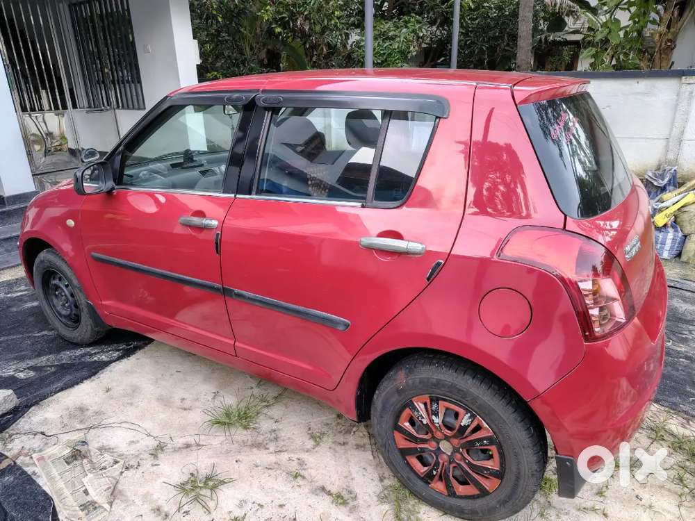 Maruti Suzuki Swift 2011 Petrol 80000 Km Driven