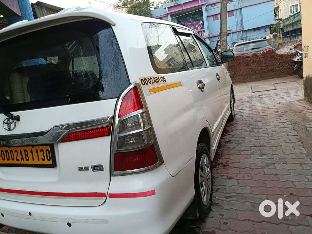 Toyota Innova 2.5 G (diesel) 8 Seater Bs Iv, 2016, Diesel