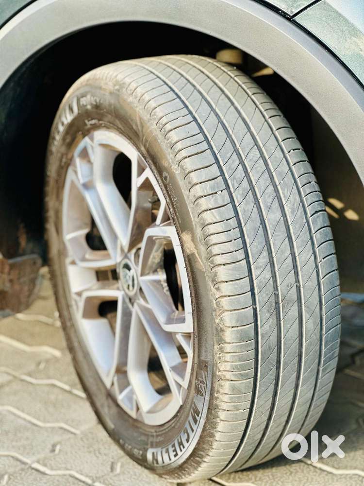 Skoda Kushaq 1.0 Tsi Style At, 2022, Petrol