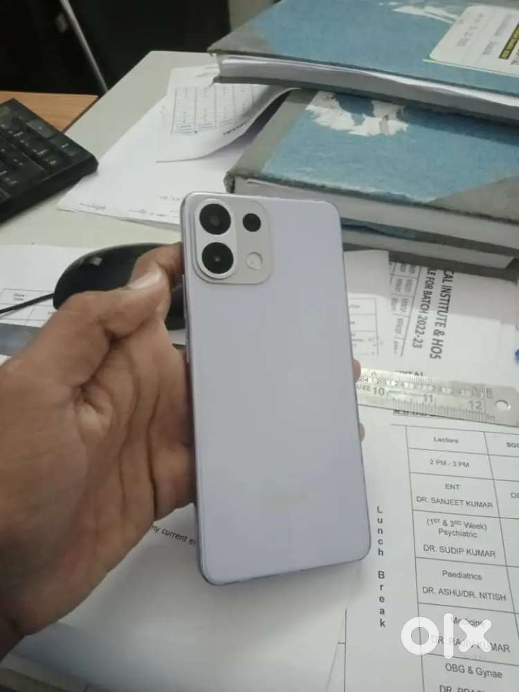 Oppo k13 5g 8-128 with bill box only display change hai