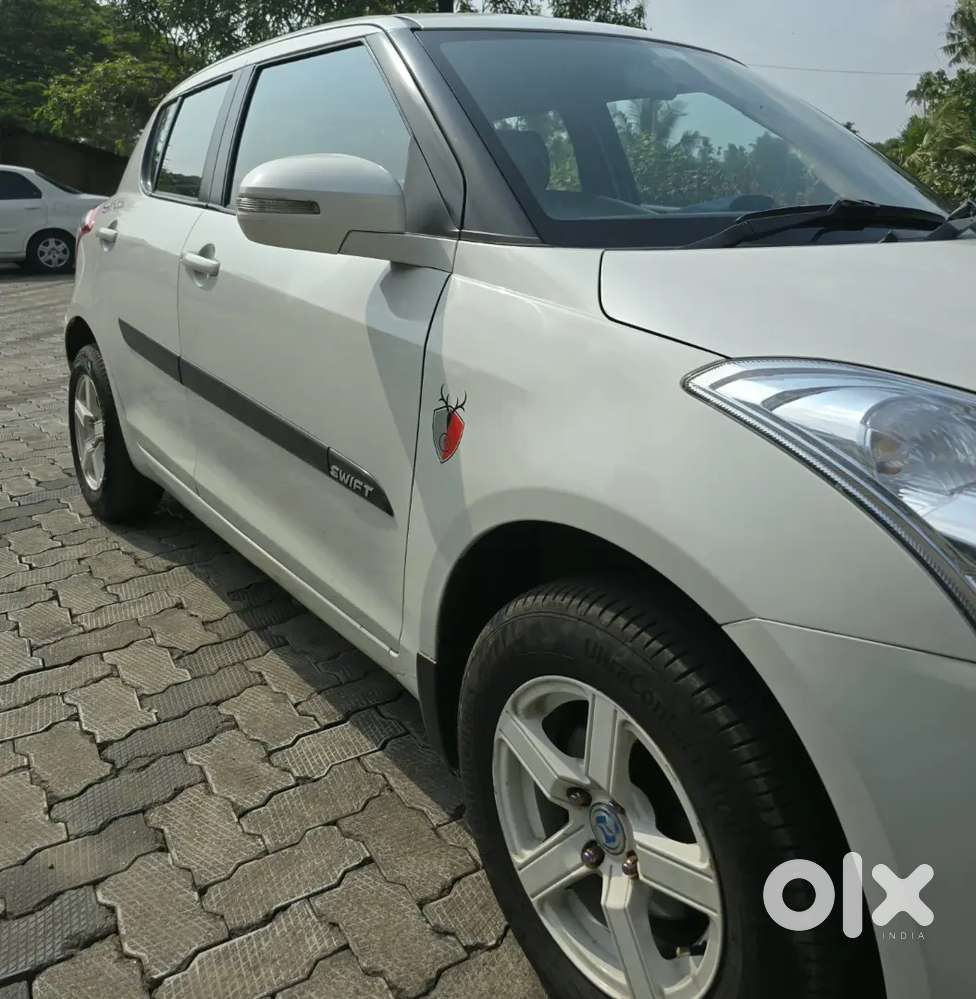 Maruti Suzuki Swift 2012 Diesel 120000 Km Driven