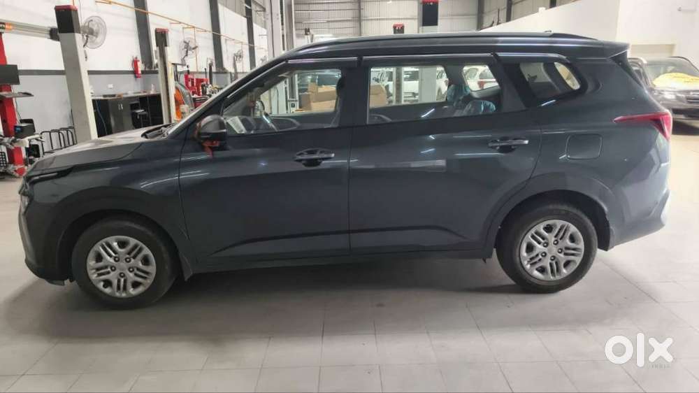 Kia Carens 2024 Petrol 30000 Km Driven