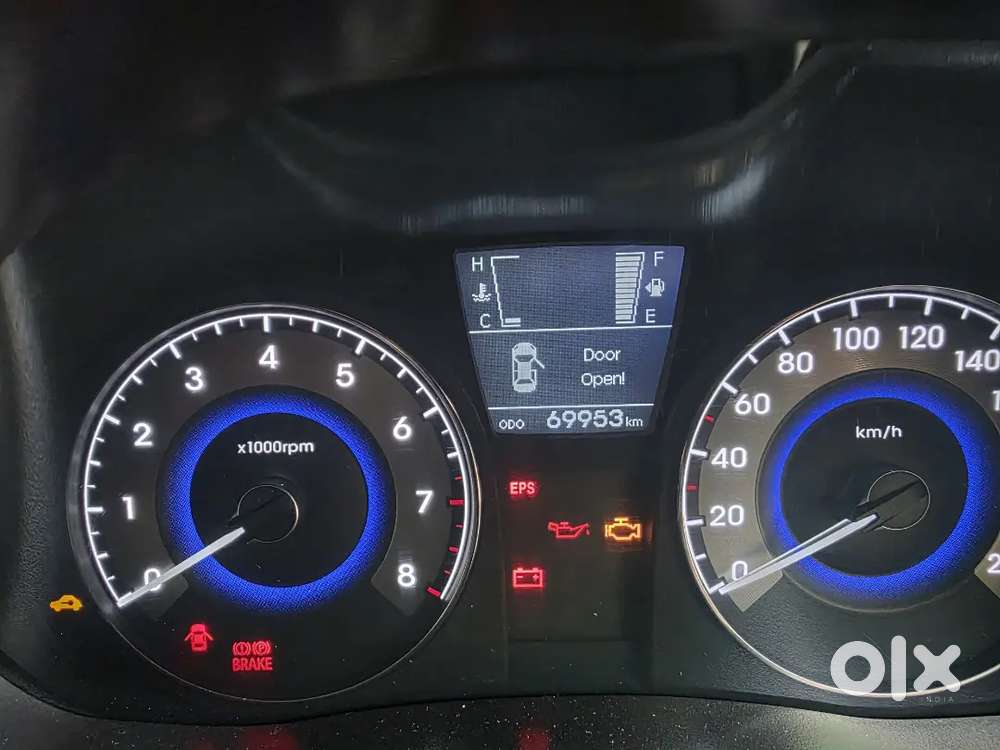 Hyundai Verna 1.6 Sx 2015 Petrol Manual Of Army Officer.