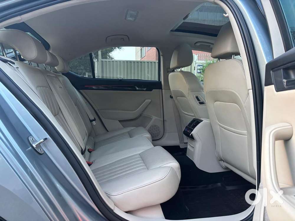 Skoda Superb Lk 1.8 Tsi At, 2019, Petrol