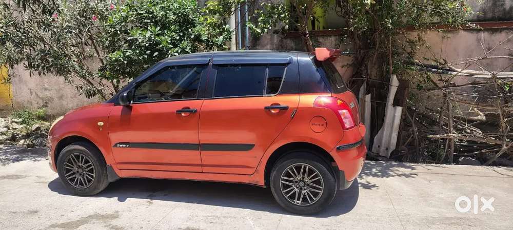 Maruti Suzuki Swift 2012