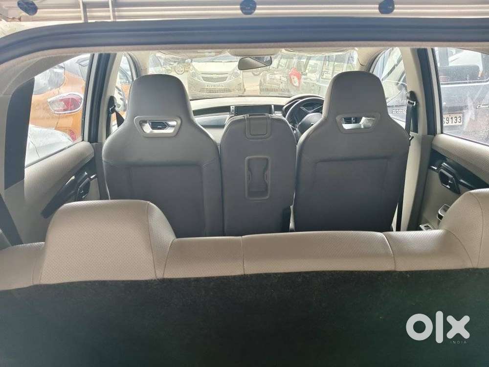 Mahindra Kuv100 Nxt 1.2 K2 Petrol 6 Str, 2017, Petrol