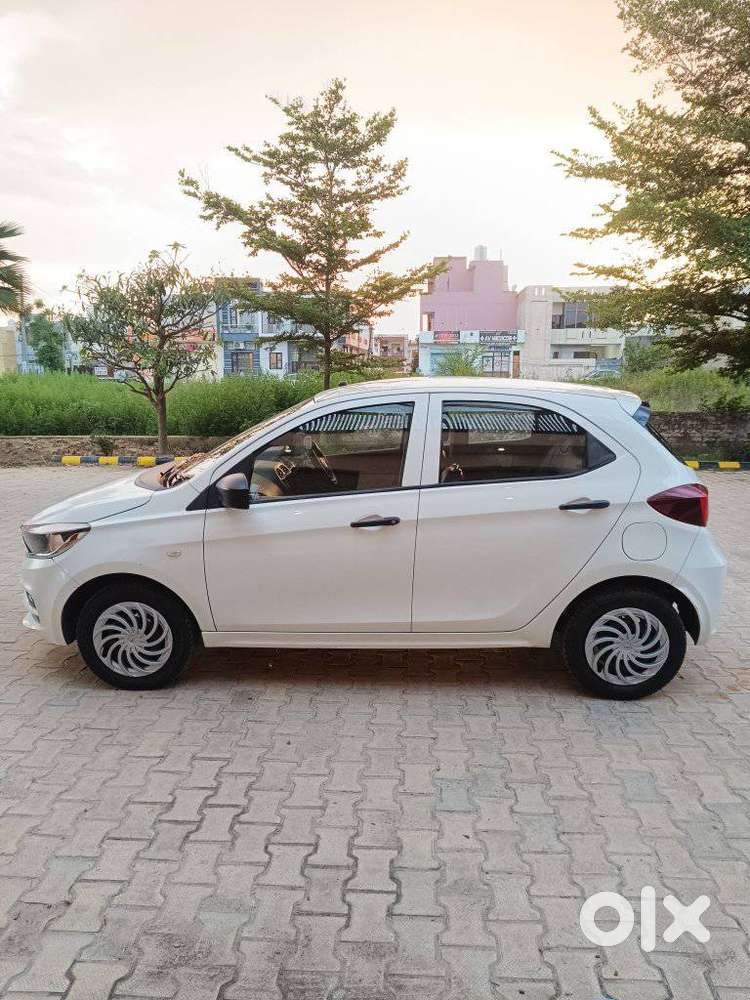 Tata Tiago 1.2 Revotron Xe Option, 2021, Petrol