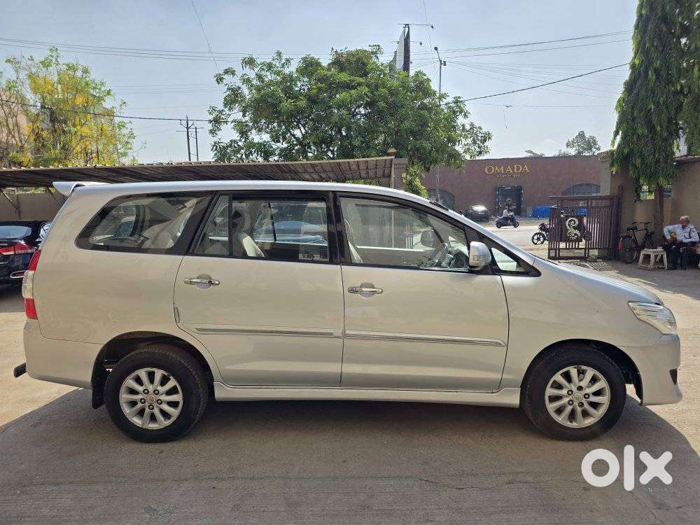 Toyota Innova 2.5 V 7 Str, 2012, Diesel