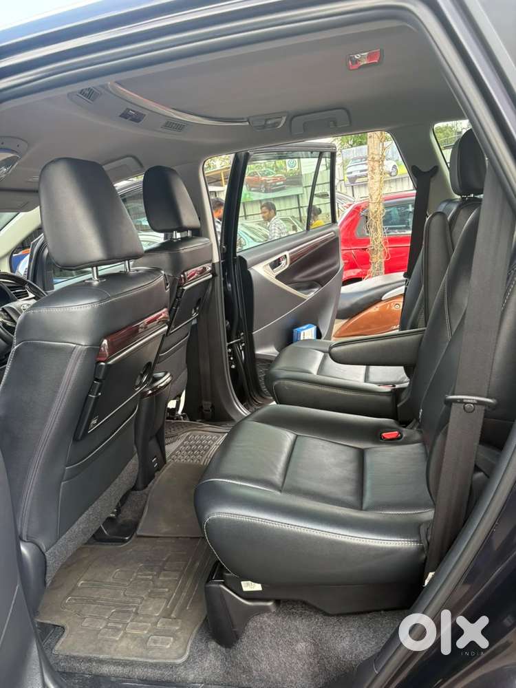 Toyota Innova Crysta Zx 2.4 Diesel 7 Seater, 2025, Diesel