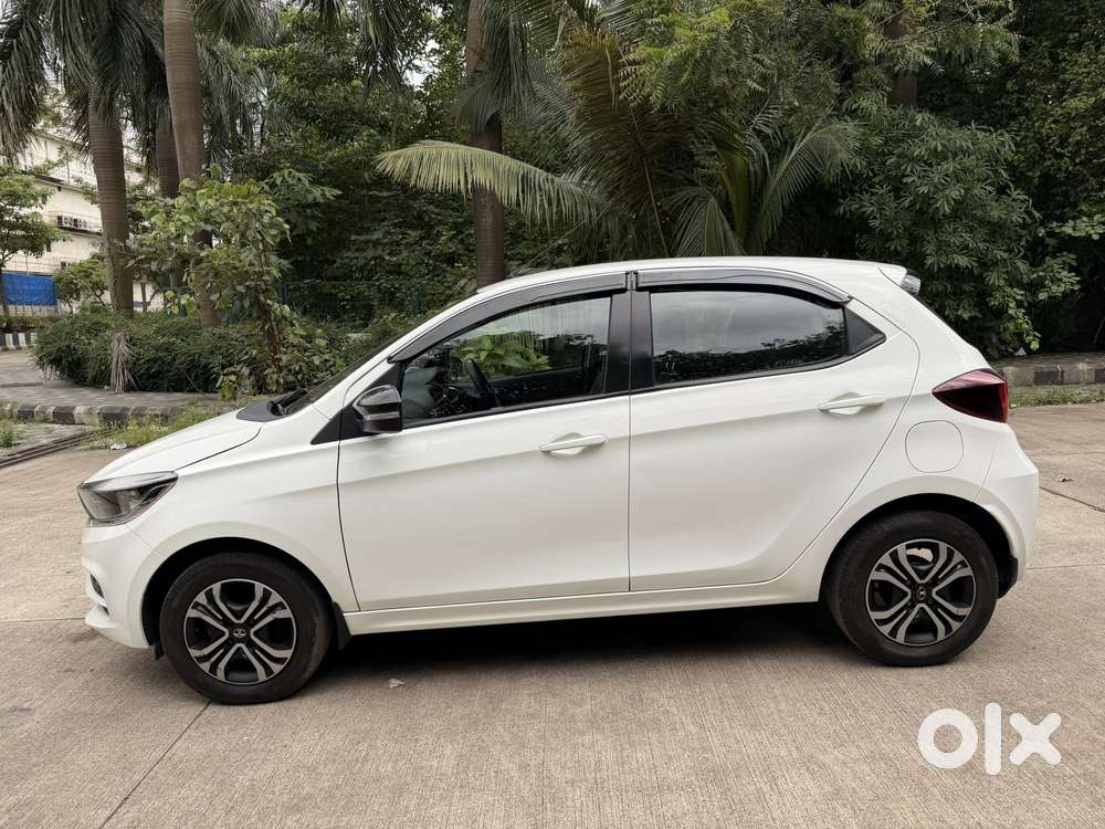 Tata Tiago 1.2 Revotron Xt, 2023, Petrol
