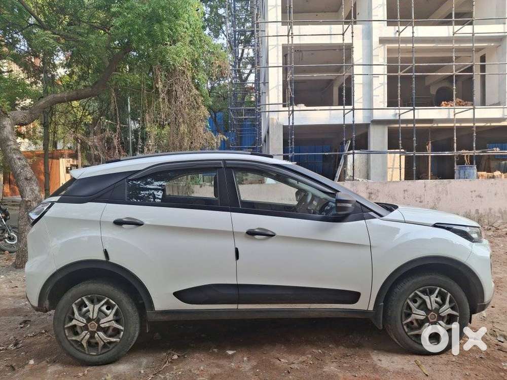 Tata Nexon 1.2 Revotron Xm (s), 2022, Petrol