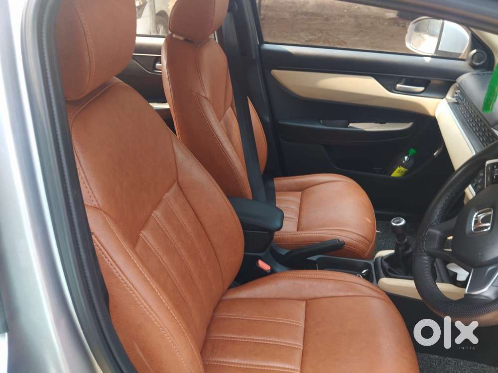 Toyota Innova Crysta 2.4 V, 2016