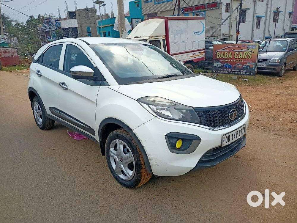 Tata Nexon 1.5 Revotorq Xm (s), 2018, Diesel