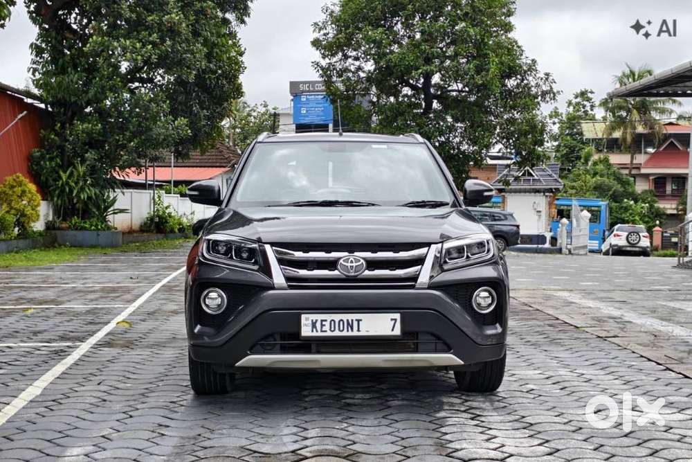 Toyota Urban Cruiser 1.5 Premium Grade At, 2022, Petrol