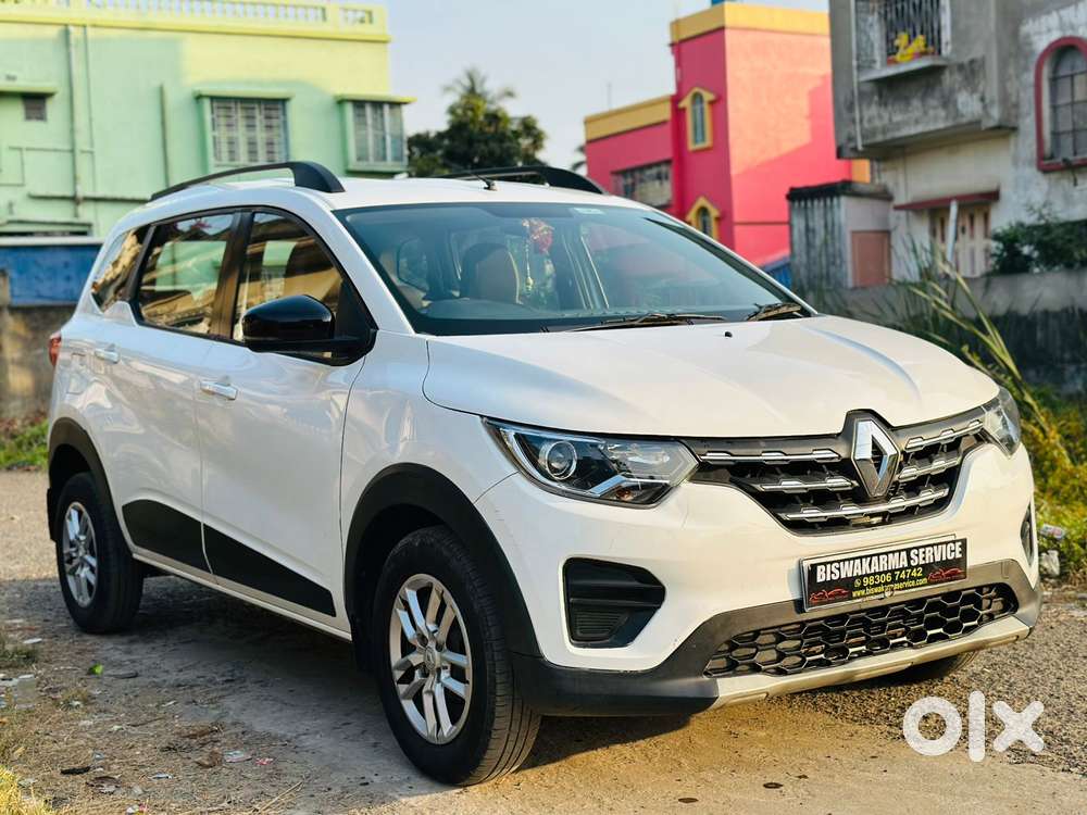 Renault Triber Rxt, 2023, Petrol